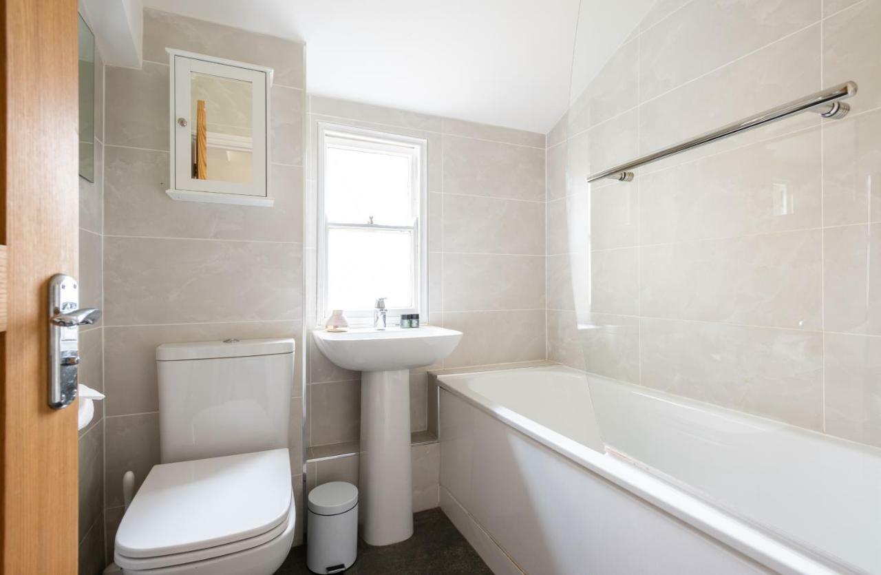 Apartament The Canary Way - Contemporary 4bdr With Parking *